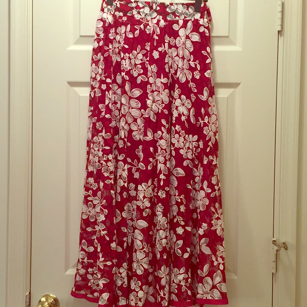 Floral print lace maxi skirt